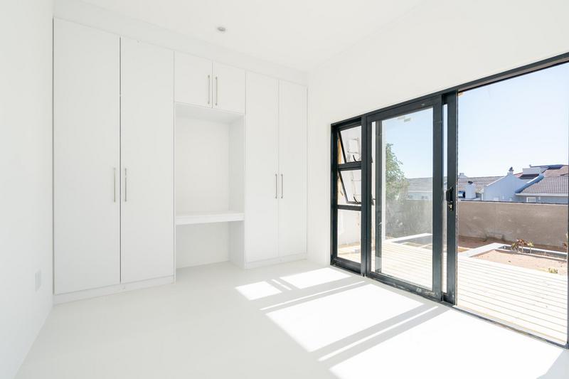 3 Bedroom Property for Sale in Myburgh Park Western Cape